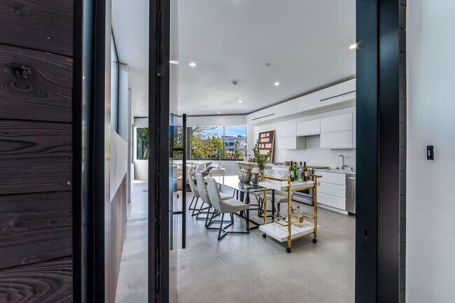 Building Photo - Architectural 1-Bed Designer Residence wit...