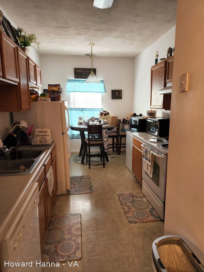 Foto del edificio - 2 br, 2 bath House - 964 George Washington...