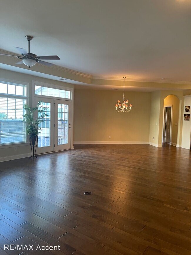 Building Photo - 2 br, 2 bath House - 182 Kingfisher Circle