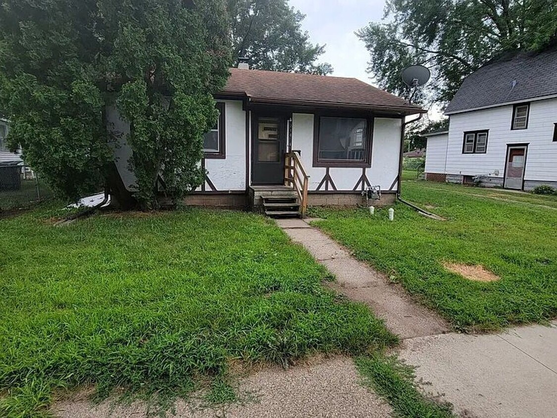 Primary Photo - Charming 2-Bedroom Home for Rent