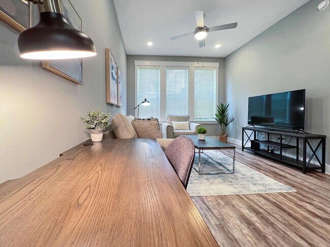 Foto del edificio - 4310 W Spruce St