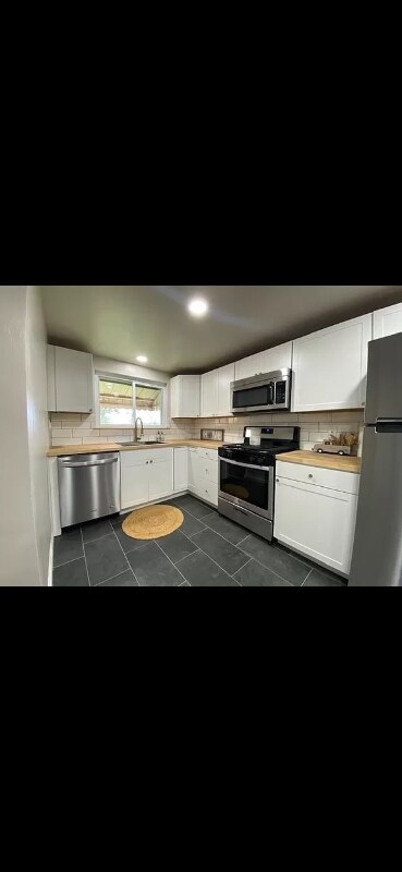 Foto principal - 356 Frazier Dr