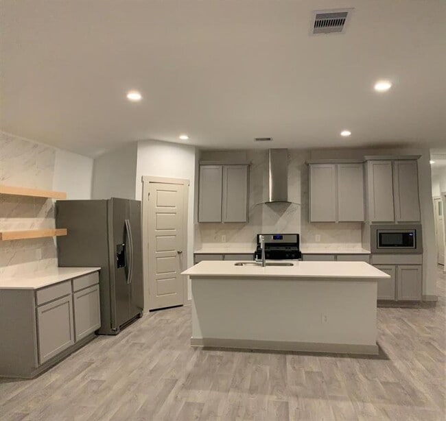 Building Photo - 2824 Gunnersbury Dr