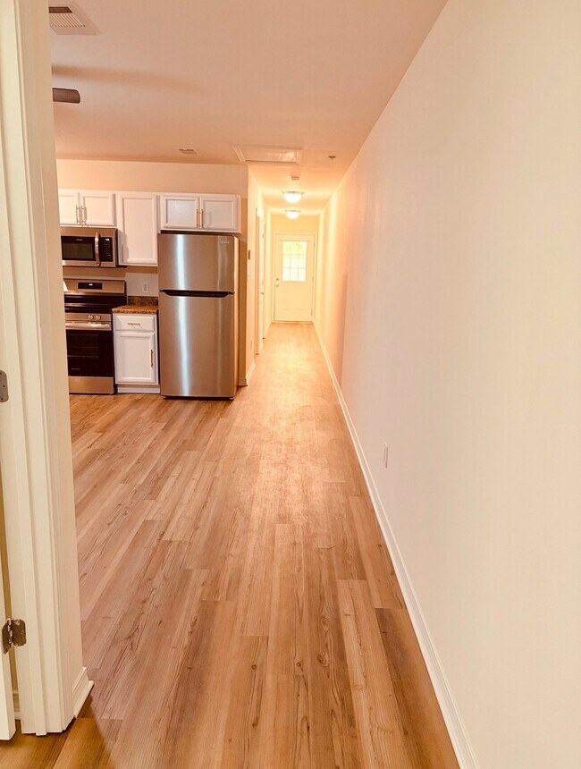 Foto del edificio - 965 Middle Ln