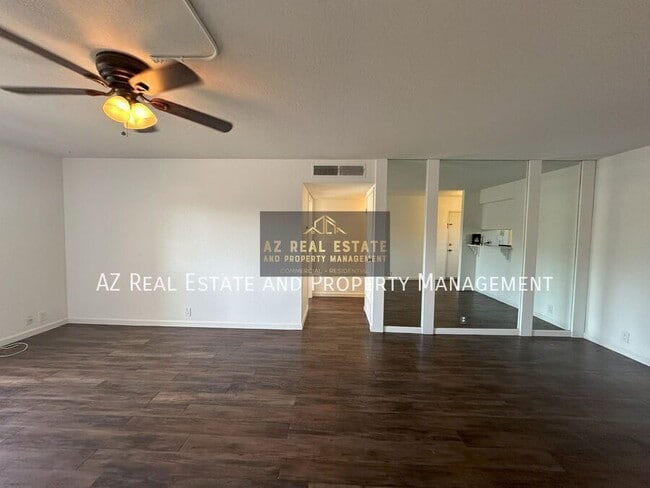 Photo - 4620 N 68th St House