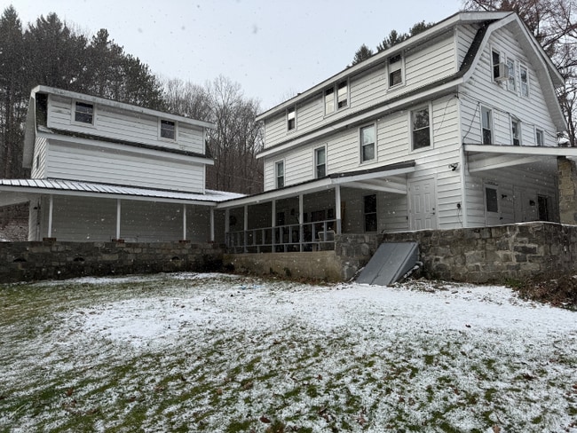 Building Photo - 107 Munch Dr