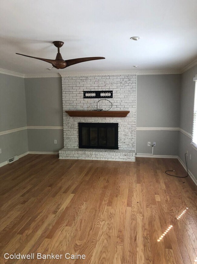 Foto del edificio - 4 br, 2.5 bath House - 902 Willow Branch D...