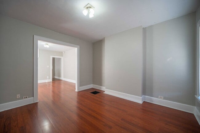 Foto del edificio - 1449 N 6th St