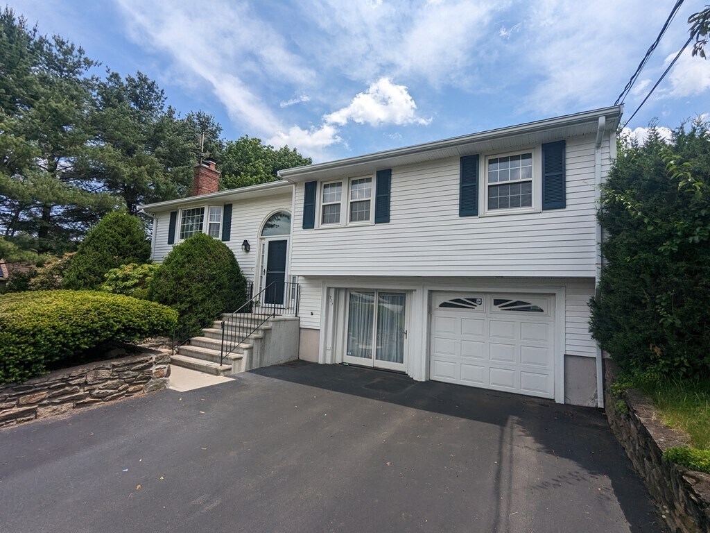 717 Rathbun St, Blackstone, MA 01504 House Rental in Blackstone, MA