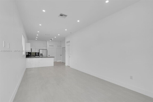 Building Photo - 18362 SW 102nd Pl