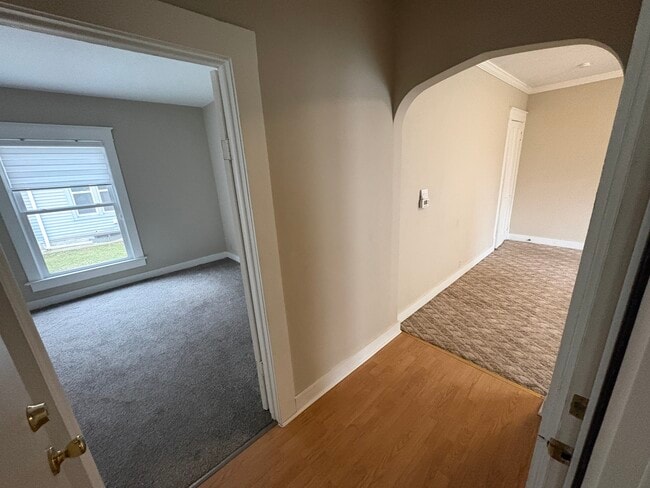 Building Photo - 1107 S Main St