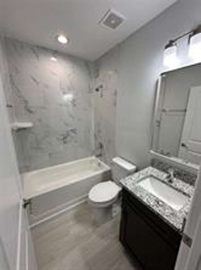 Foto del edificio - 2225 Fraser St