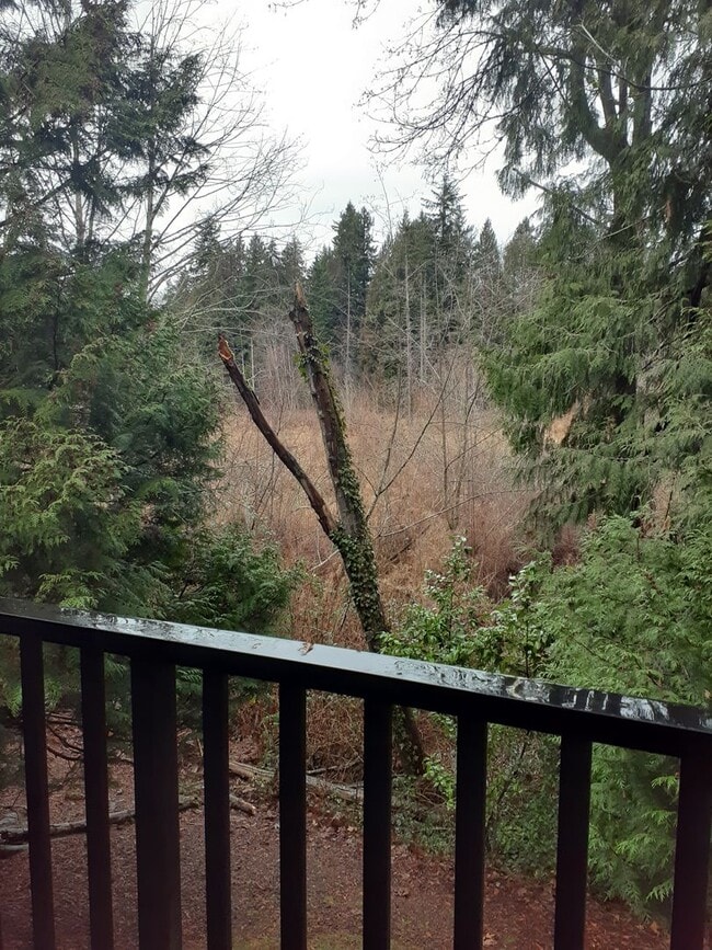 Building Photo - Kirkland Place Condominium