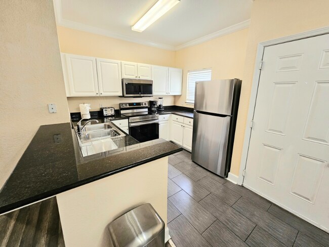 Building Photo - 2954 Lucayan Harbour Cir