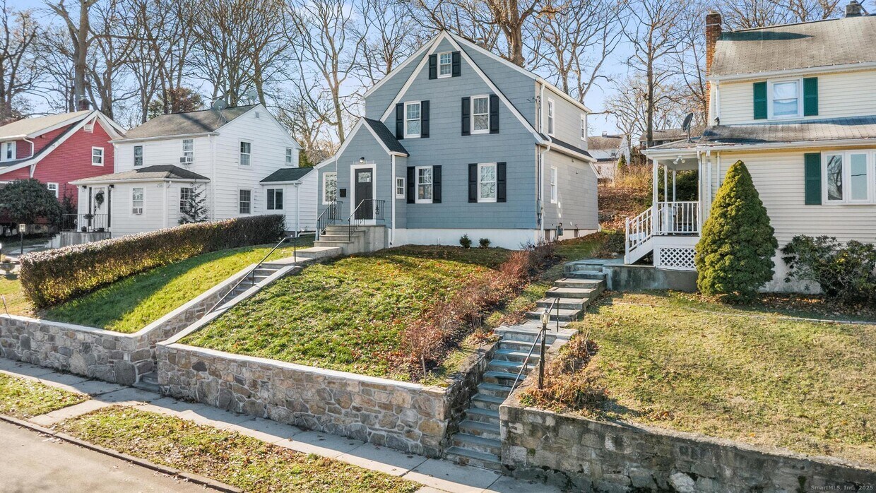 Primary Photo - 76 Palmer St