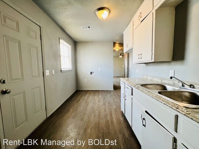 Foto del edificio - 3 br, 1 bath House - 306 Main Street