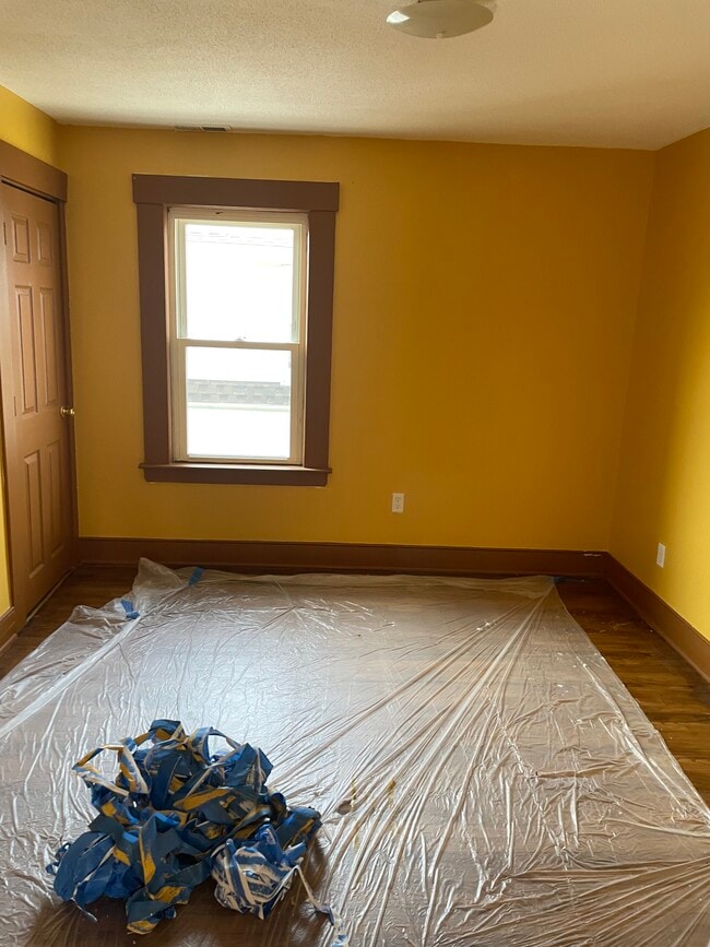 Building Photo - 121 Bonney St