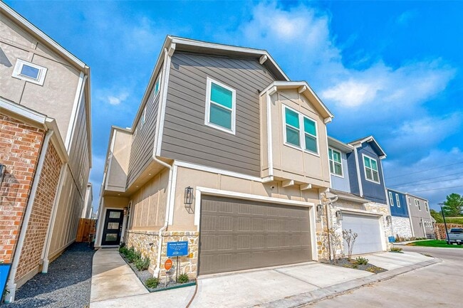 Building Photo - 1527 Beach Oak Dr