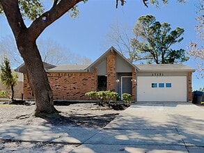 Building Photo - 17151 Ranch Country Rd