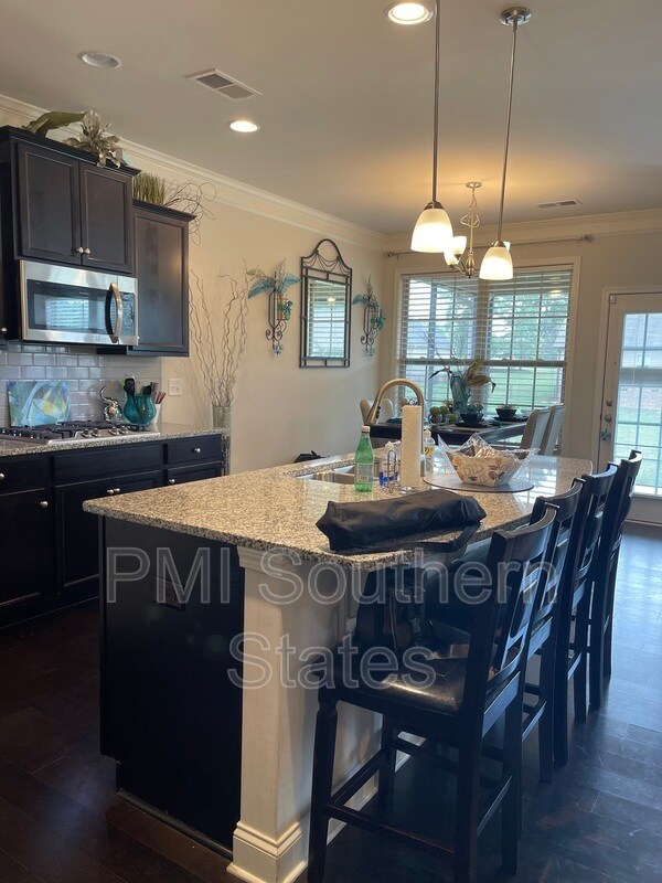Foto del edificio - 656 Ridgeville Crossing Dr