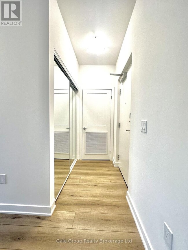 Building Photo - 312 Erb St. W