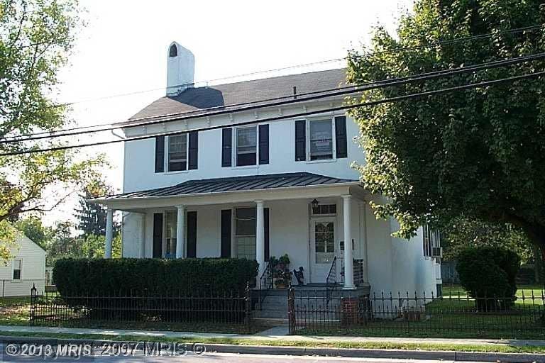 Primary Photo - 217 E Main St