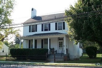 217 E Main St