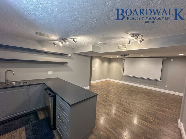 Foto del edificio - Amazing 4 Bed Rambler in Syracuse
