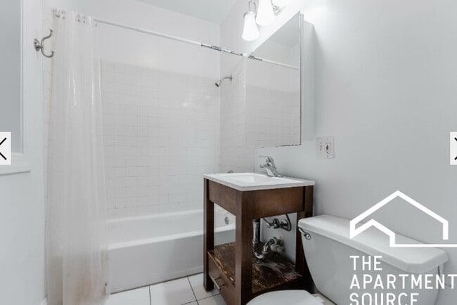 Foto del edificio - 863 W Cornelia Ave
