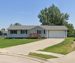 Building Photo - 750 Packer Pl