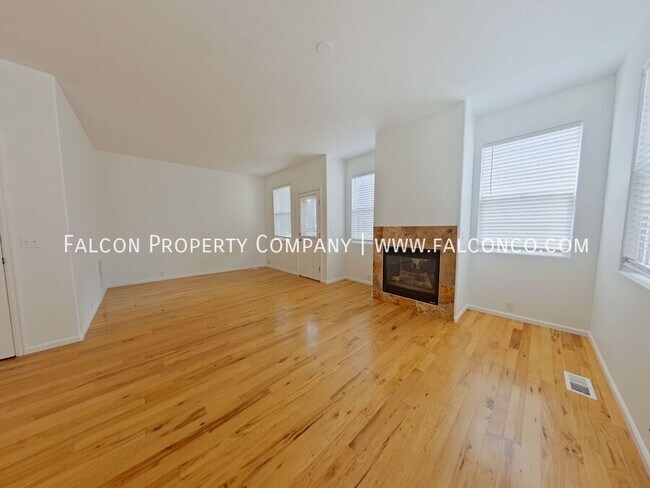 Photo - 1757 Flintshire St House