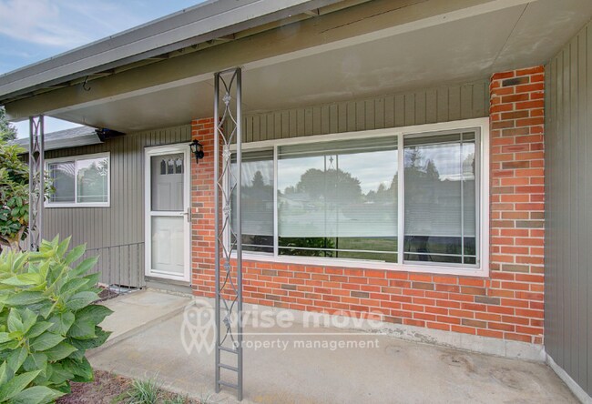 Foto del edificio - 10100 NW 23rd Ave