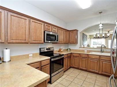 Building Photo - 8904 Meridian Oak Ln