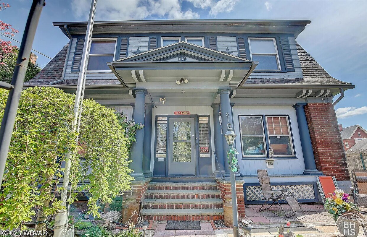 Primary Photo - 810 Hepburn St