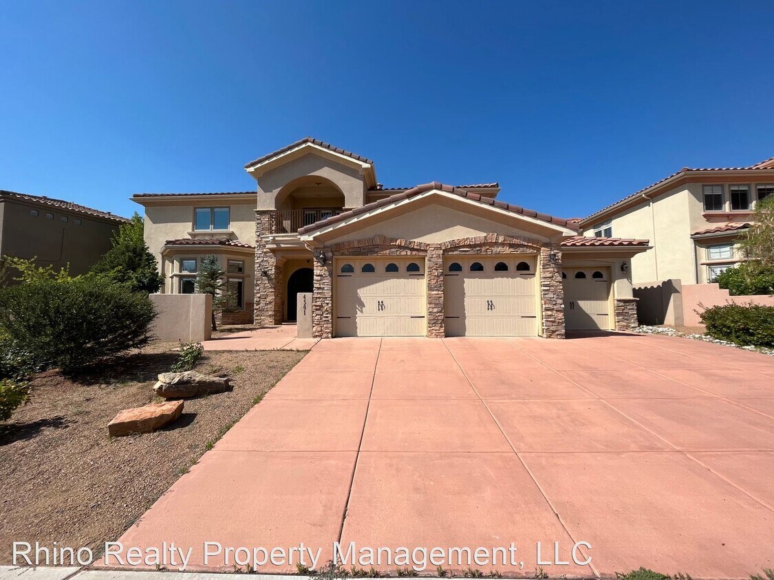 5 br, 4.5 bath House 4501 Atherton Way NW House for Rent in