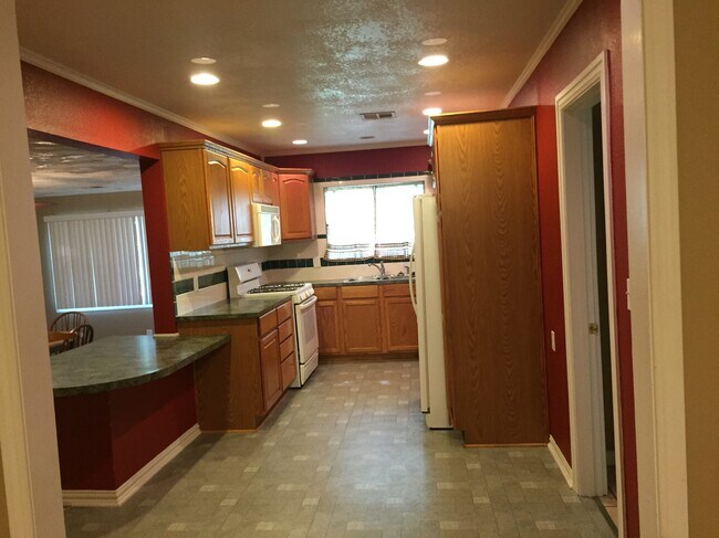 Foto del edificio - 813 S Kings St