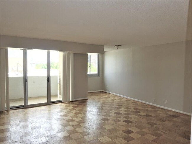Foto del edificio - 4601 N Park Ave