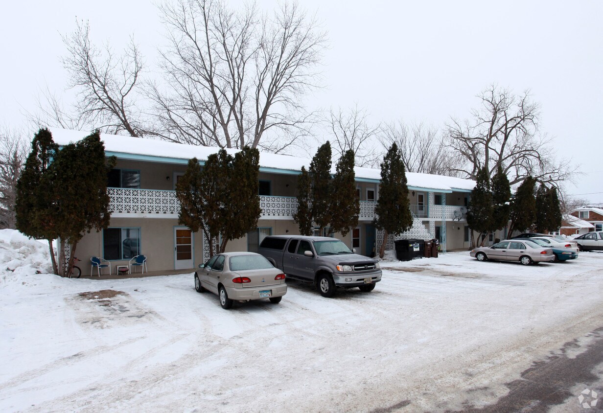 Foto principal - 1975 Central Ave