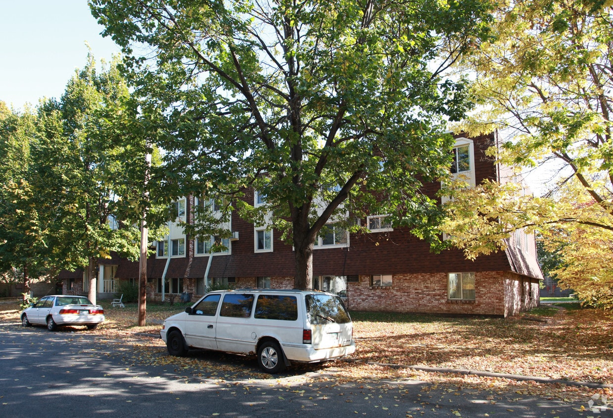 Primary Photo - 2713 2nd Ave S