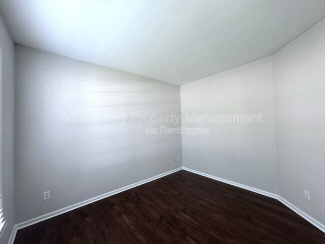 Foto del edificio - 204 Straywhite Ave