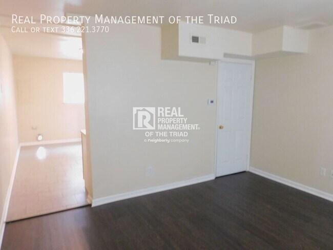Foto del edificio - 4302 Parker St