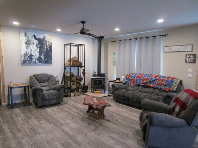 Building Photo - Schedule A Showing Today! Home on 5 Acres with Barn, Shop and Direct Access to BLM Land - Availab...