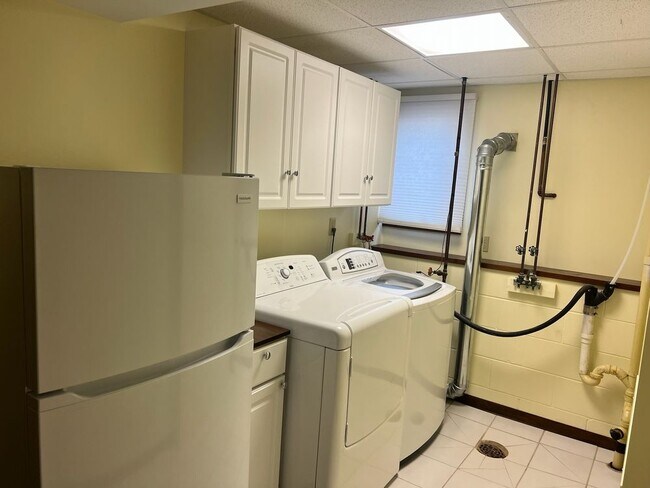 Foto del edificio - 4225 Lodgepole Dr