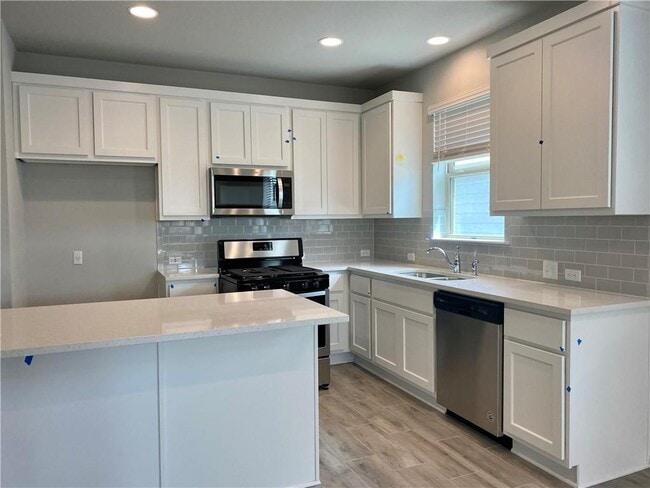 Building Photo - 2537 Pecan Island Dr