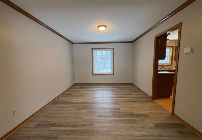 Building Photo - 7362 Paulsen Dr