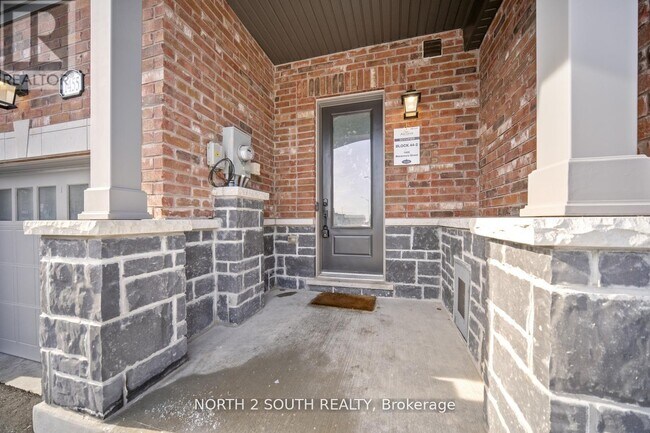Building Photo - 1455 Blackmore St