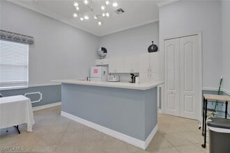 Building Photo - 7823 Regal Heron Cir