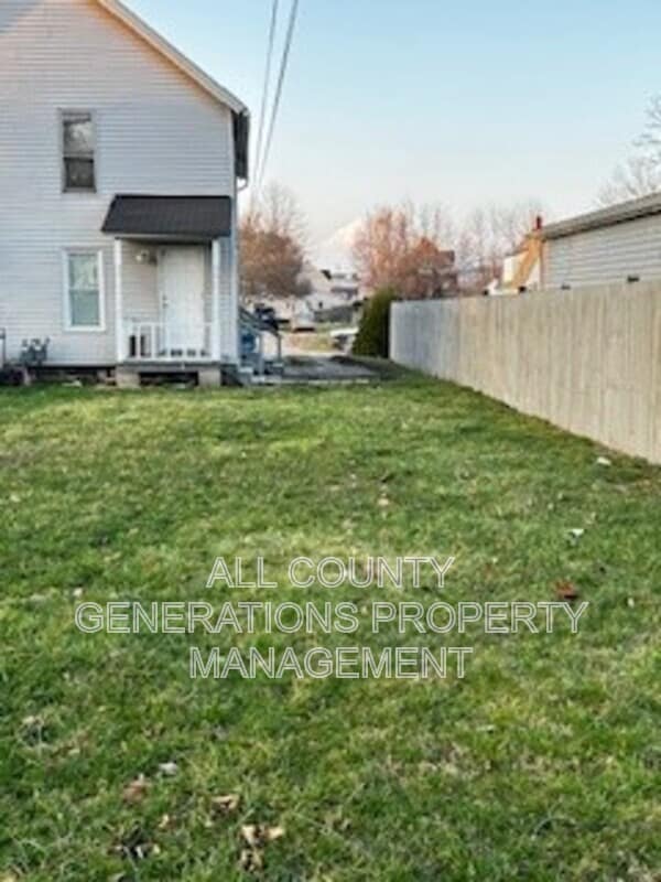 Building Photo - 1714 E 30th St