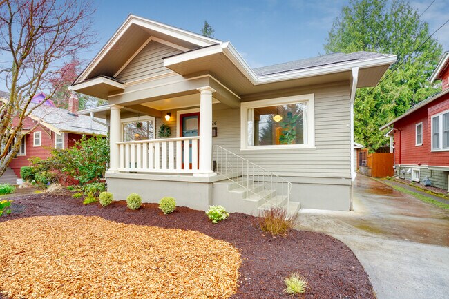 Building Photo - 2126 NE 50th Ave