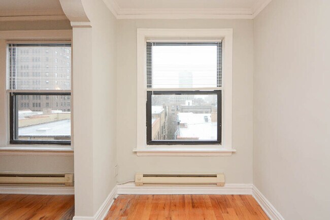 Foto del edificio - 425 W Roscoe St